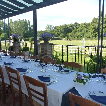 Le Manoir De * La Vespiere