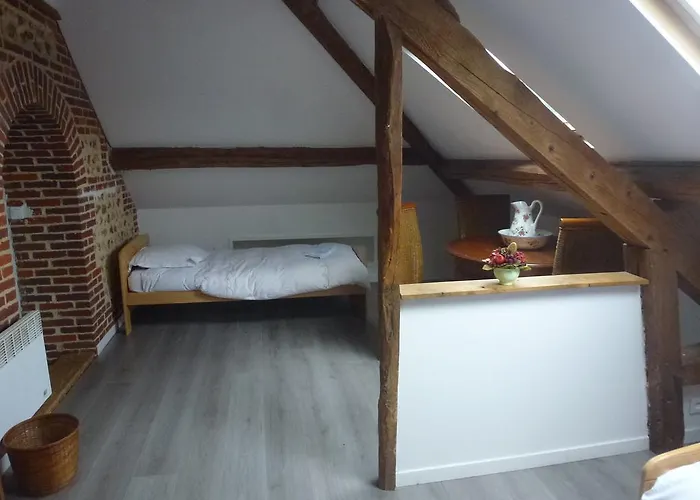 Le Manoir De Villers La Vespière